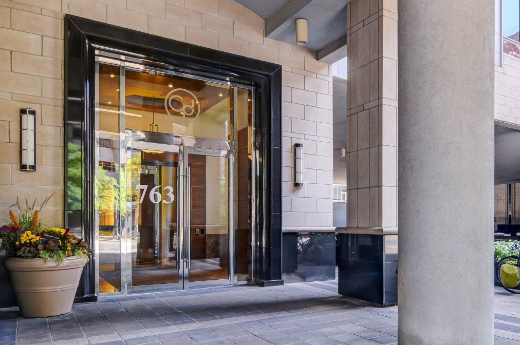 collegepark The Condo Lounge