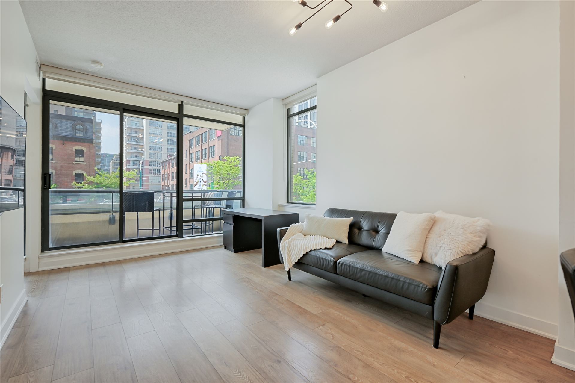 438 King Street West, Suite 201